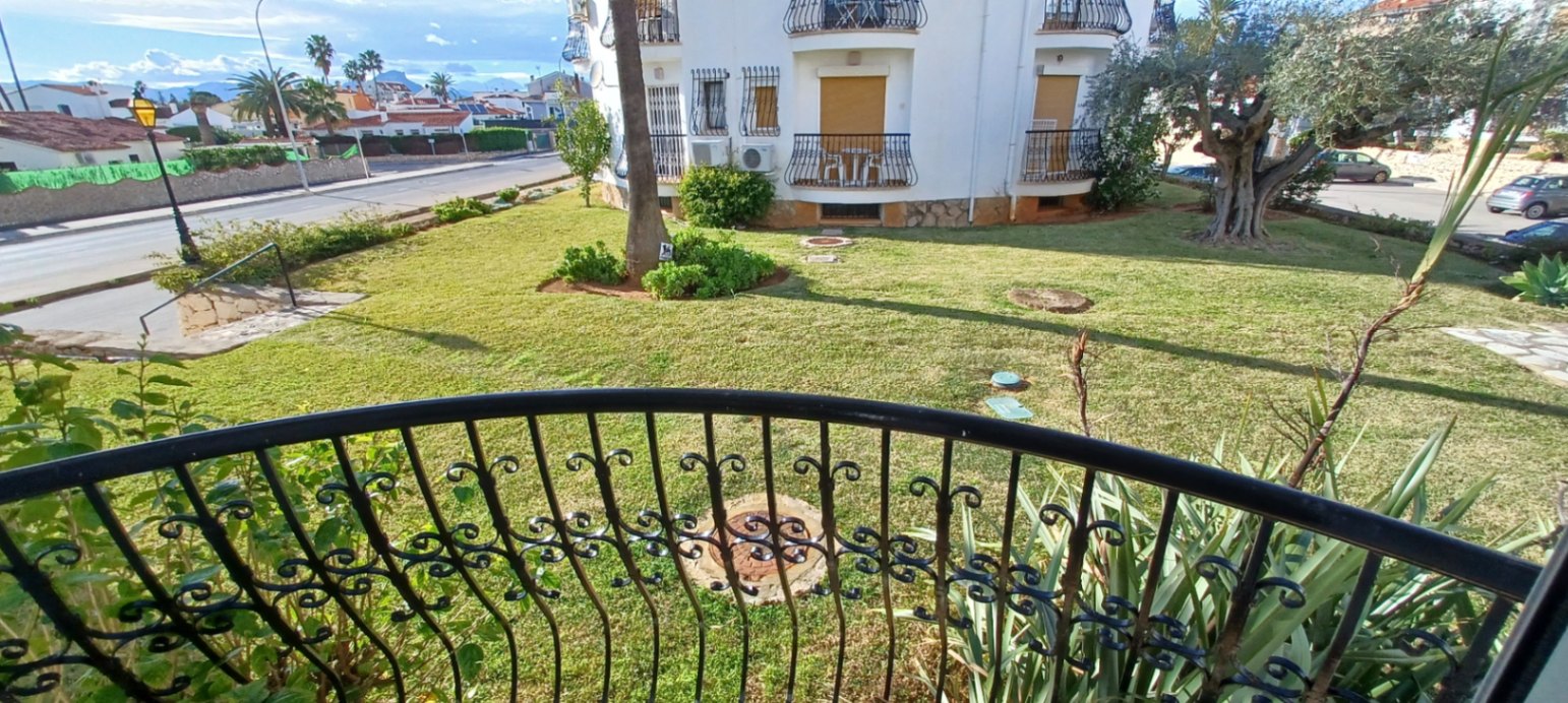 Encantador estudio reformado junto a la playa