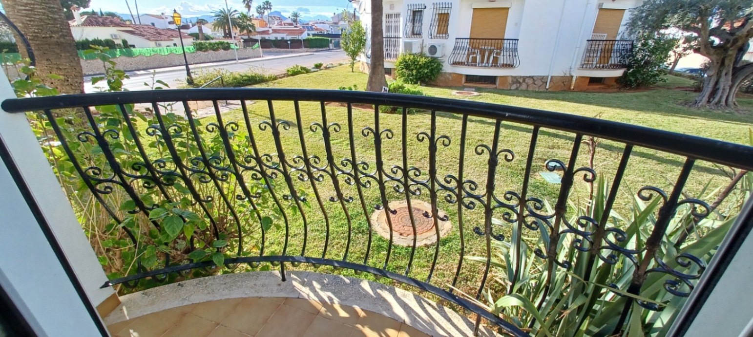 Encantador estudio reformado junto a la playa