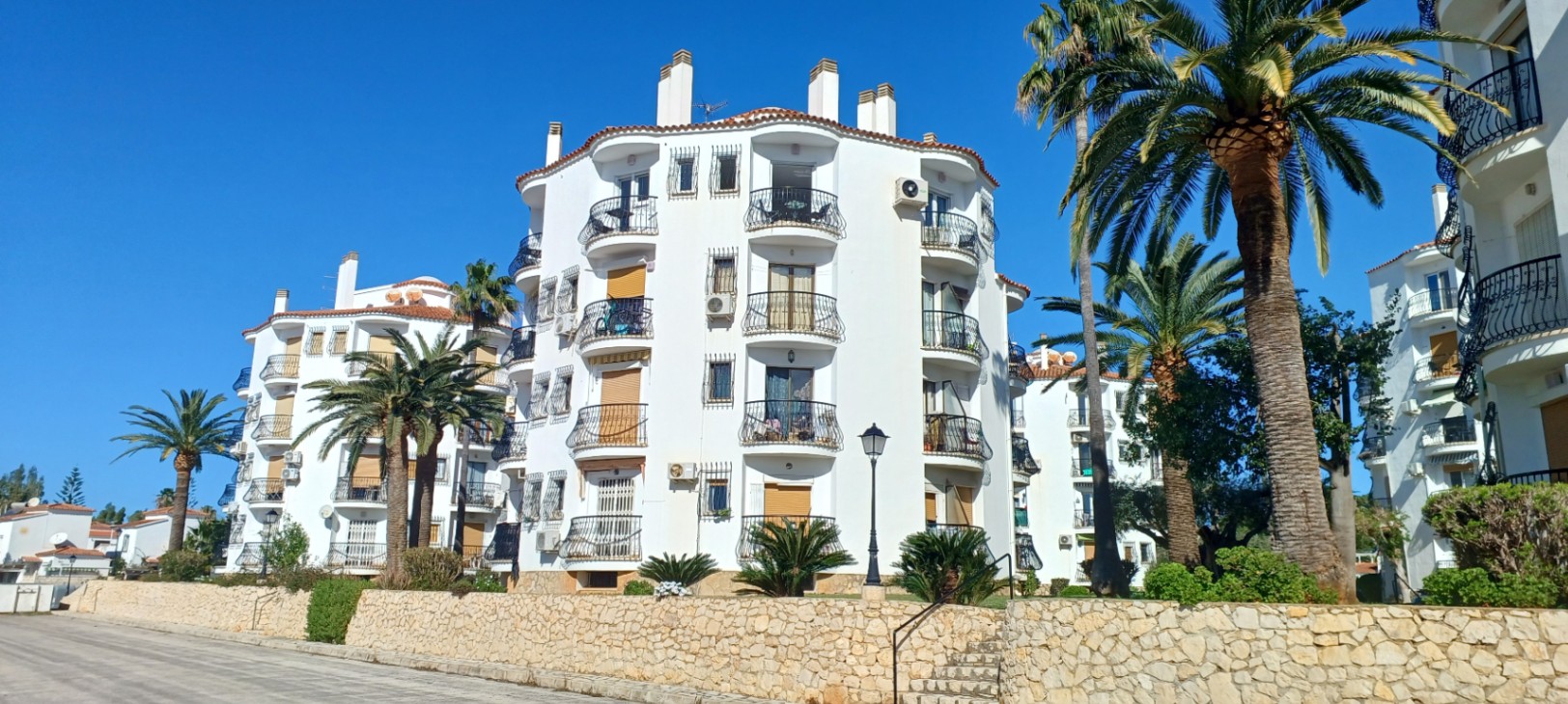 Encantador estudio reformado junto a la playa