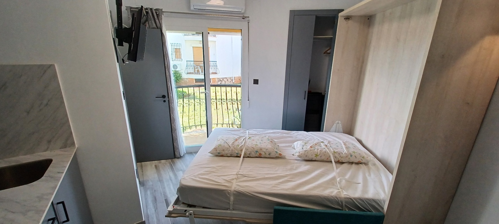 Encantador estudio reformado junto a la playa