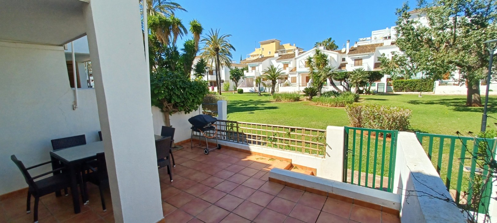 Fabelhaftes Reihenhaus in erstklassiger Lage in Denia