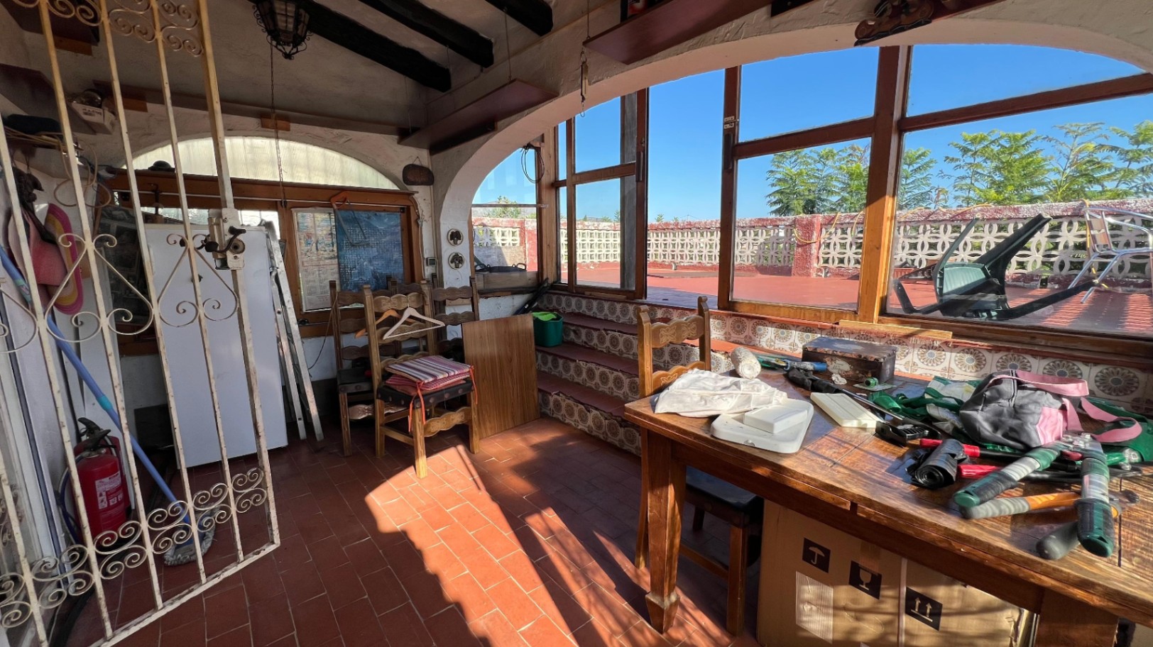 Chalet To Renovate With Sea Views
