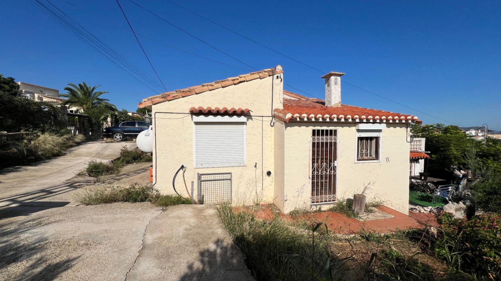 Chalet To Renovate With Sea Views