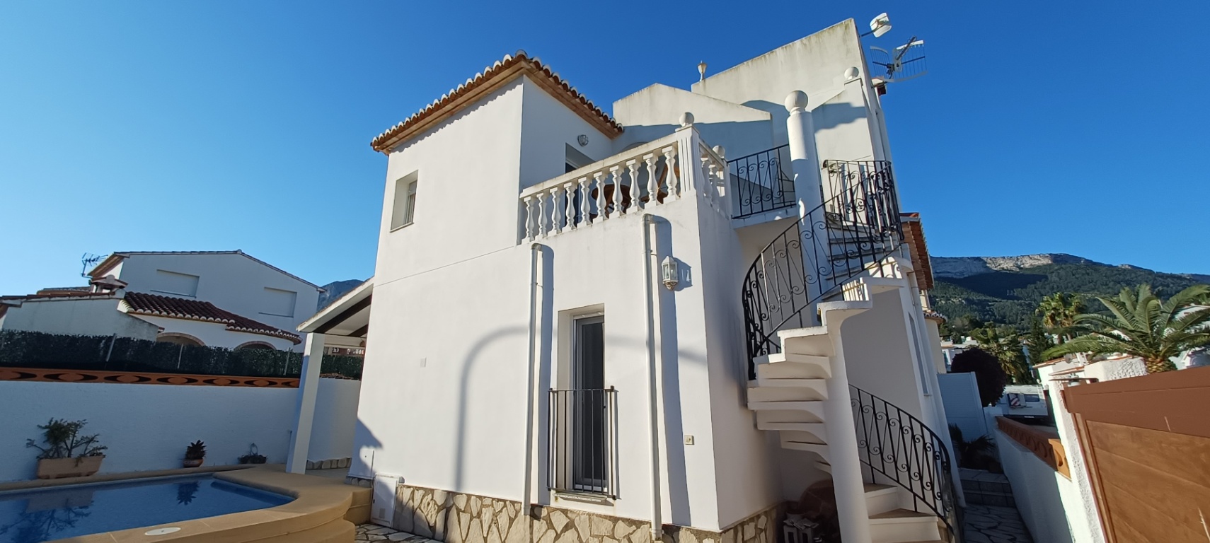 Prachtige locatie villa in Denia