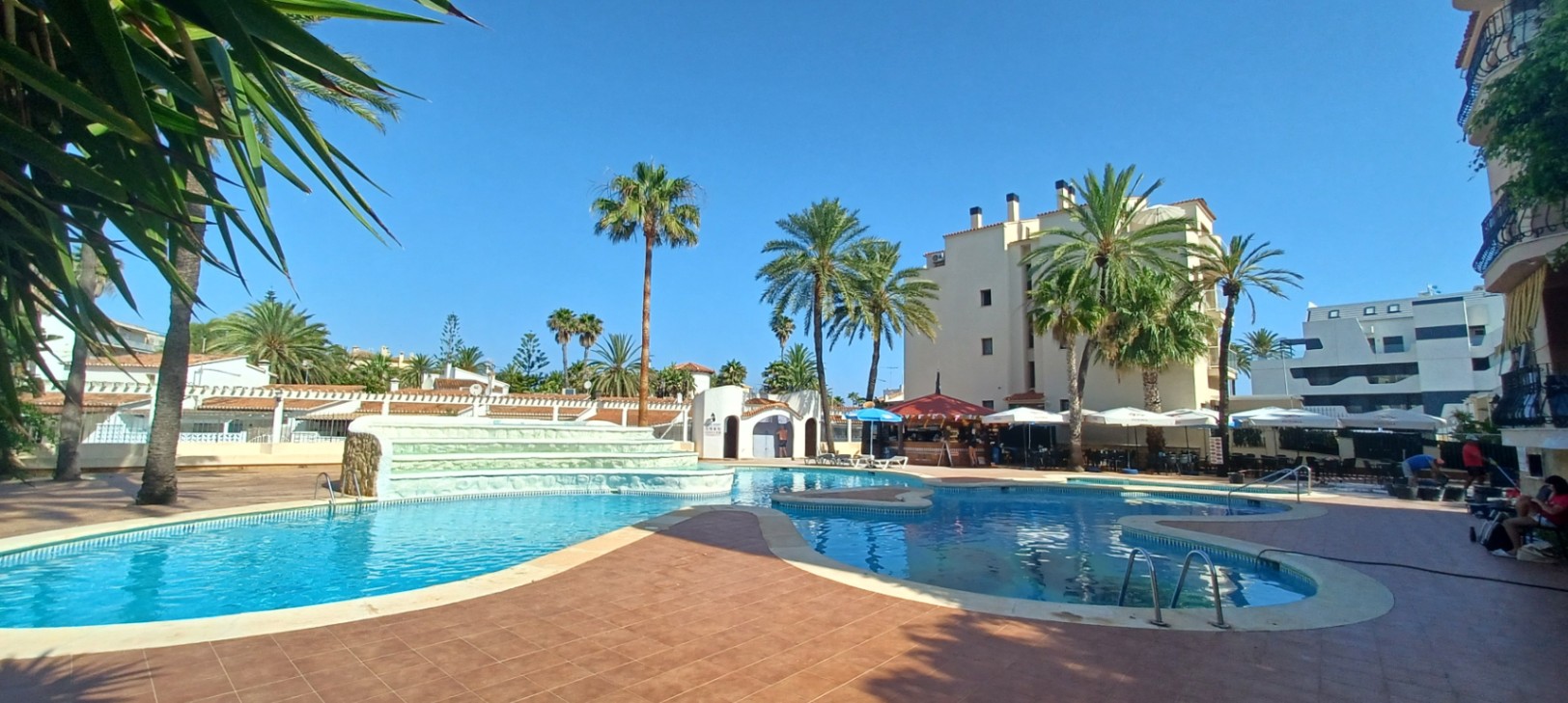 Encantador estudio reformado junto a la playa