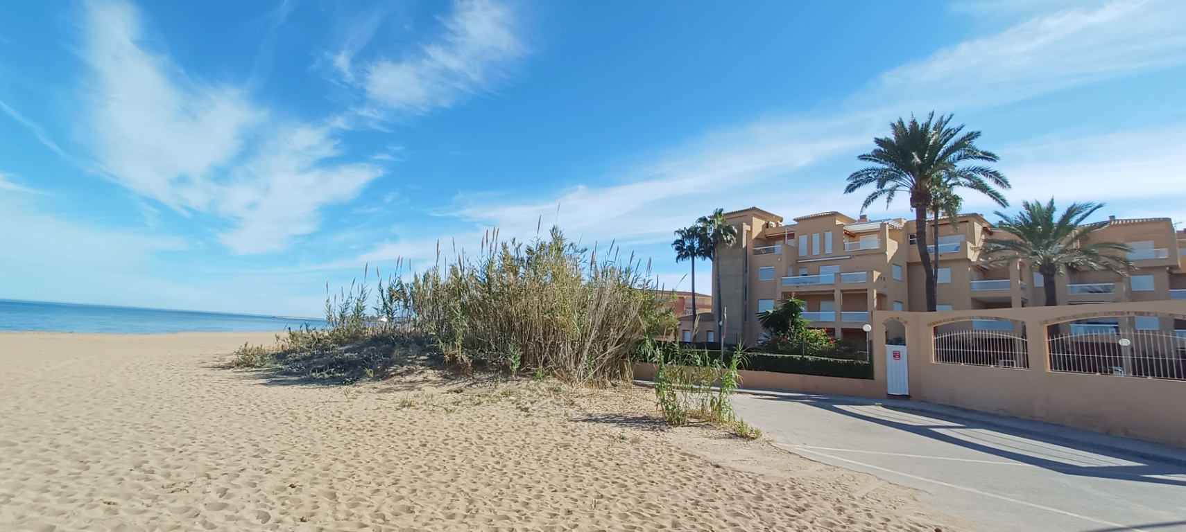 Prime Location Beachfront Apartment in Denia