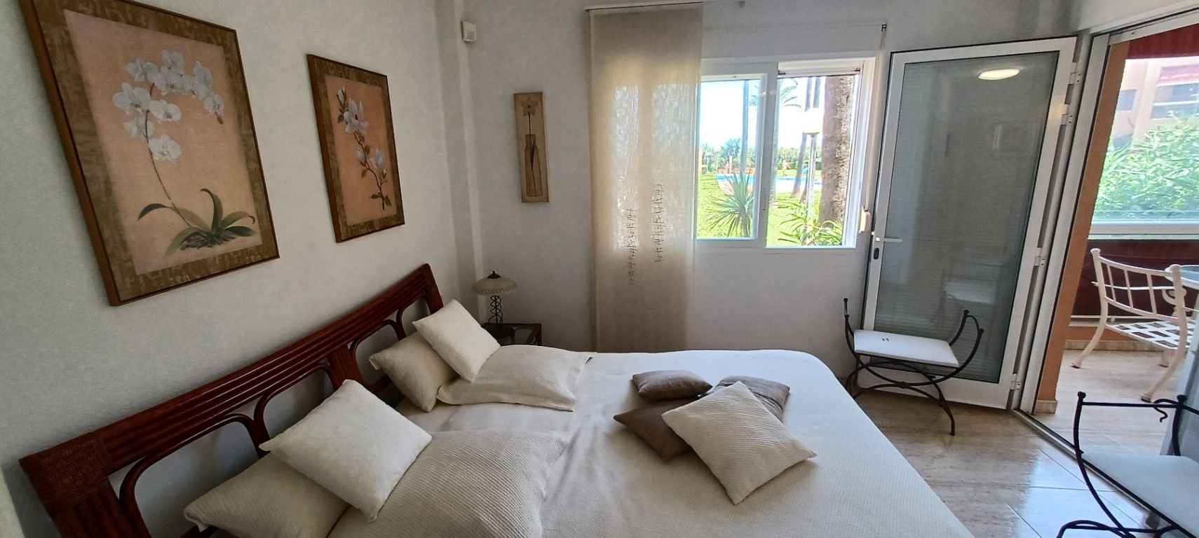 Prime Location Beachfront Apartment in Denia