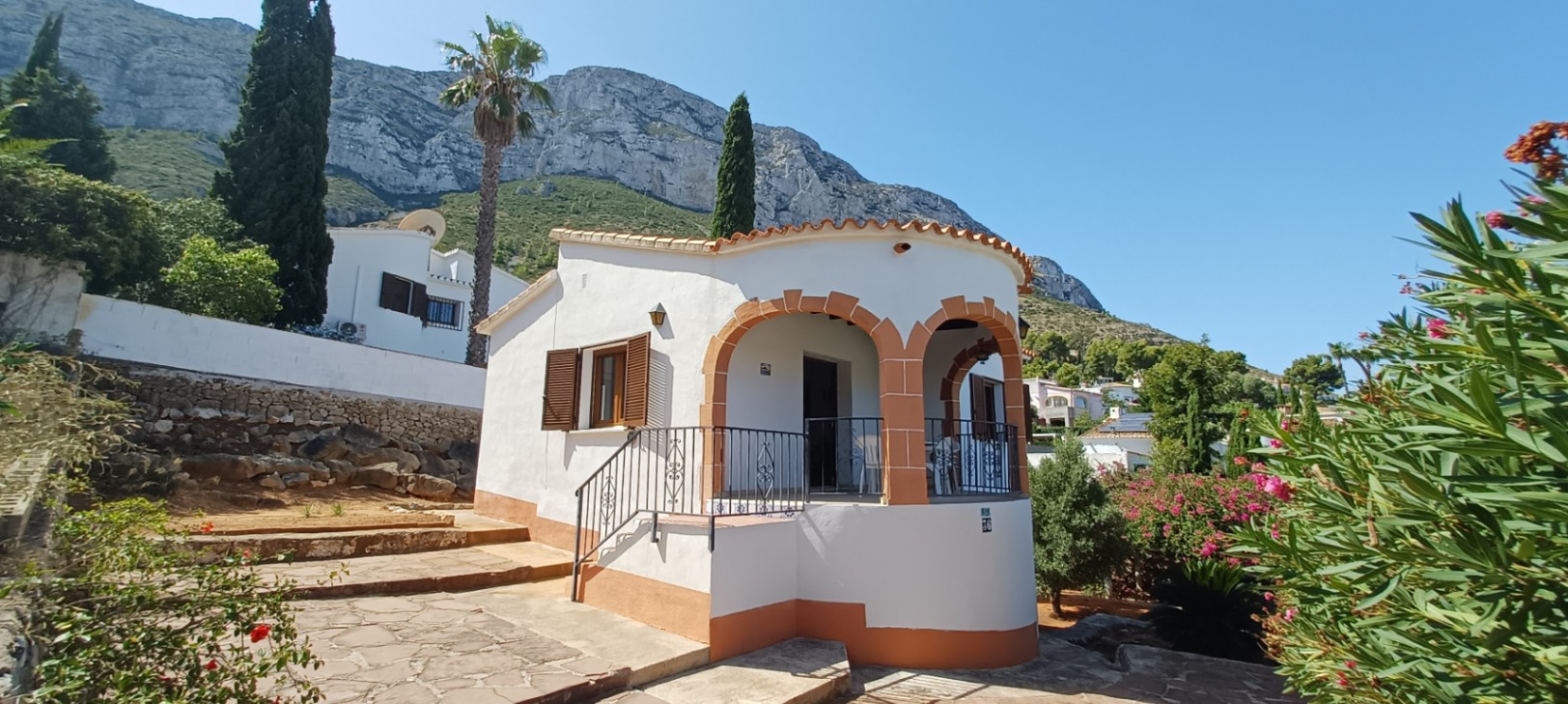 Villa con Vistas al Mar en Denia