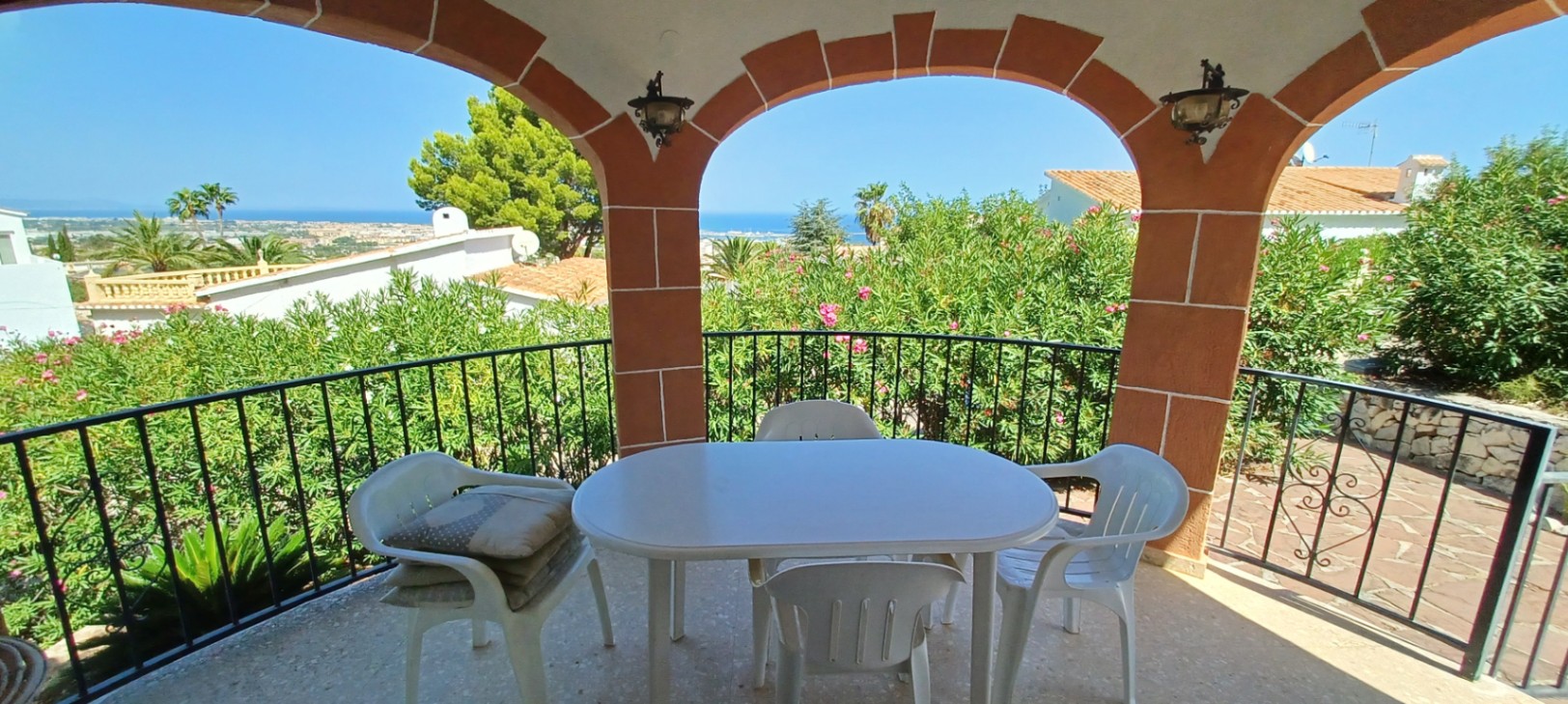 Villa con Vistas al Mar en Denia