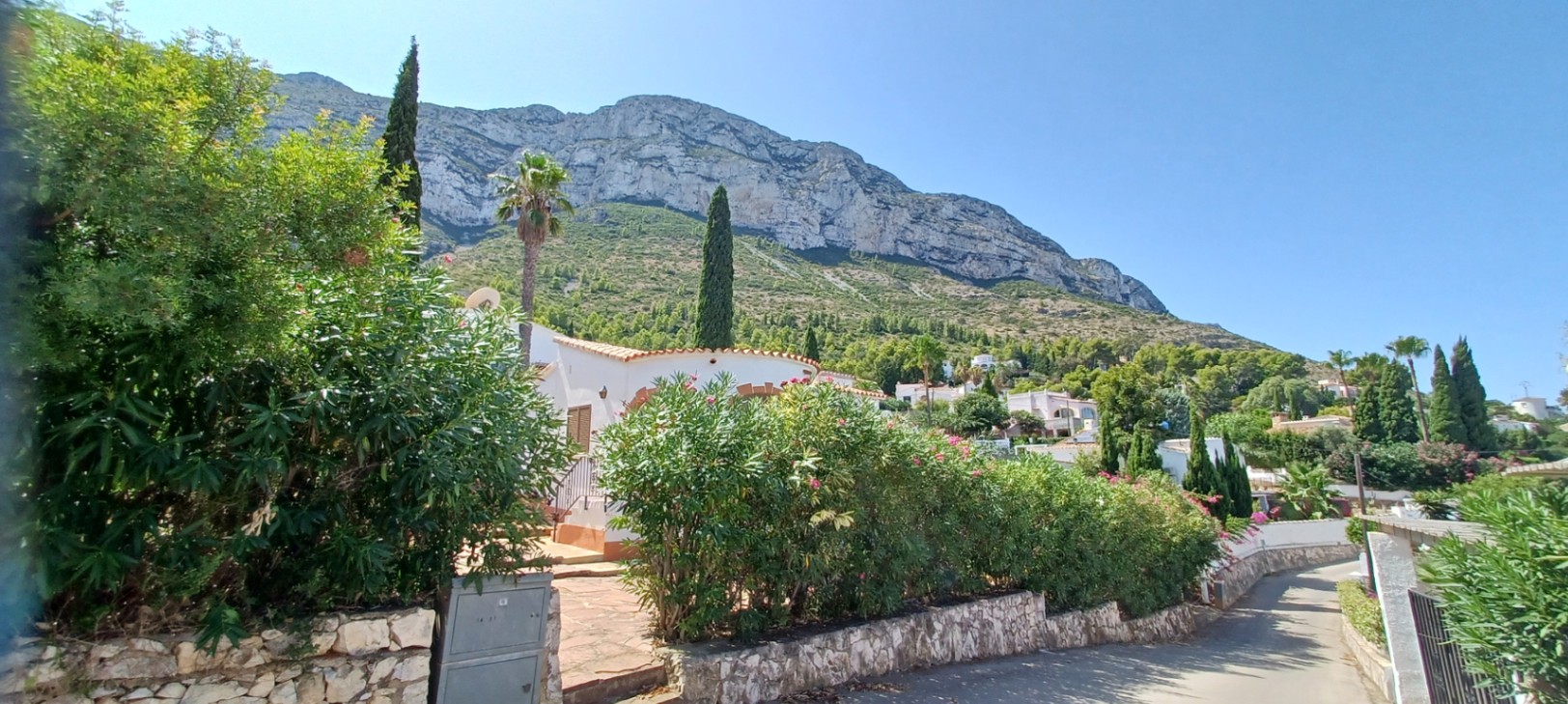 Villa con Vistas al Mar en Denia