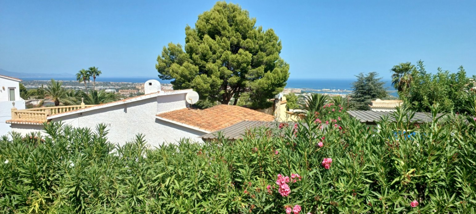 Villa con Vistas al Mar en Denia