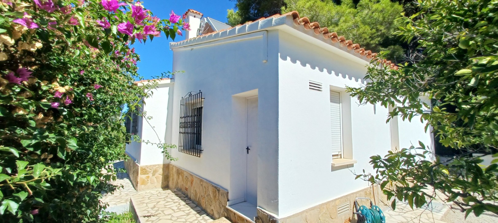Encantadora villa en el Montgó en Denia
