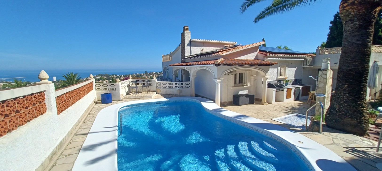 1682 - Fabulous Villa with Panoramic Sea Views in Denia